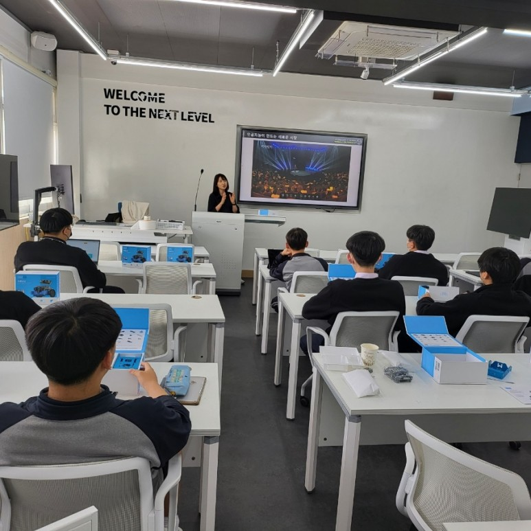 렌쥴리에듀테인먼트 인공지능코딩 & 전남교육청 AI교실 시범학교 장성고등학교  