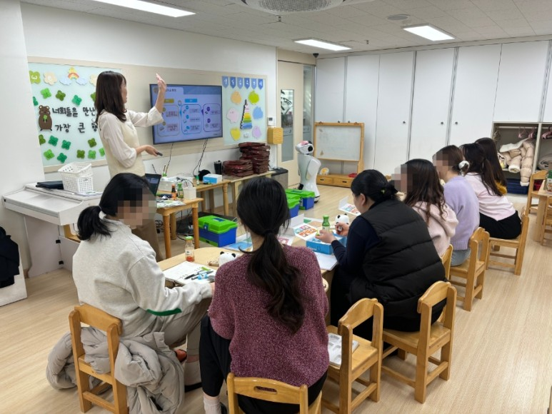 렌쥴리에듀테인먼트 인공지능 코딩 & 인천 아이웰유치원 교사 교육  